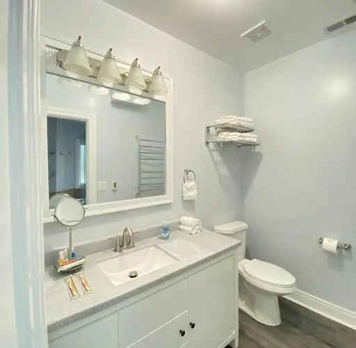 Beautiful 6-bedroom, Private Mansion With Hot Tub