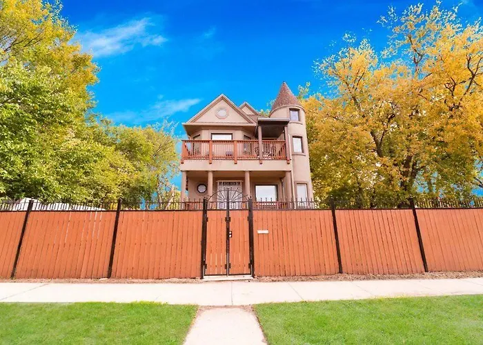 Holiday home Beautiful 6-bedroom, Private Mansion With Hot Tub Chicago